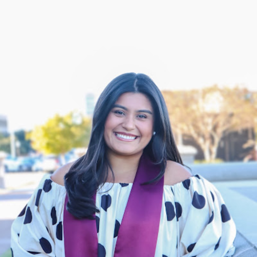 Meet your Posher, Ximena